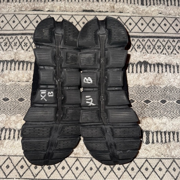 On running “Triple black” - Picture 5 of 5